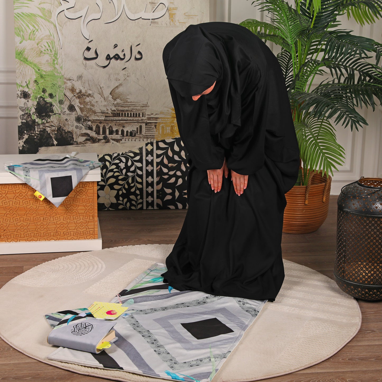 Al-Jenan Prayer Set Special Design Woman (Black-G) SD