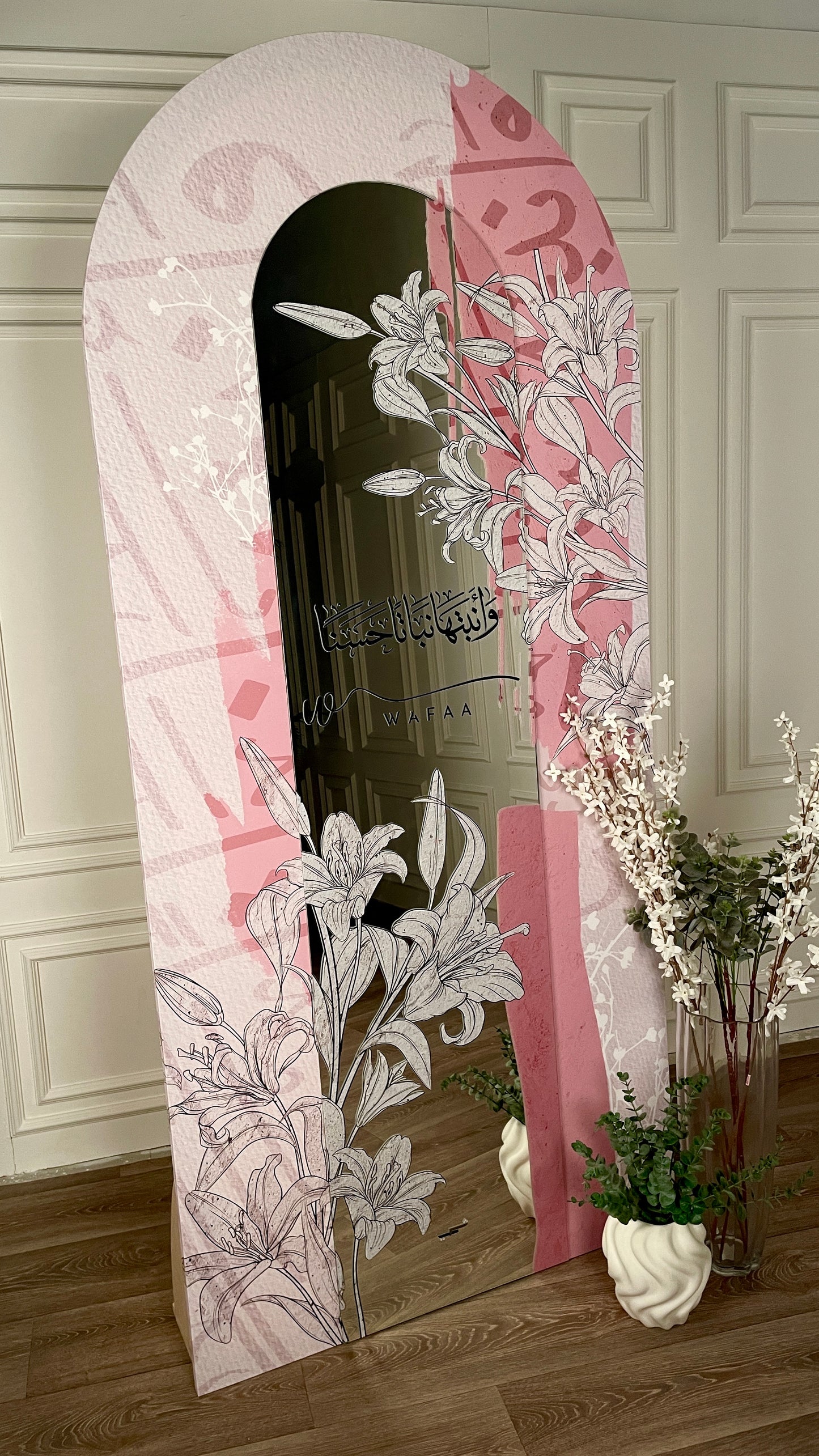 Baby pink floral mirror - Mirror with Canvas