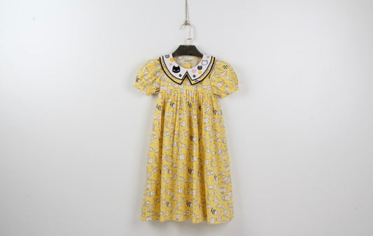 Yellow dress with embroidered collar (cat)