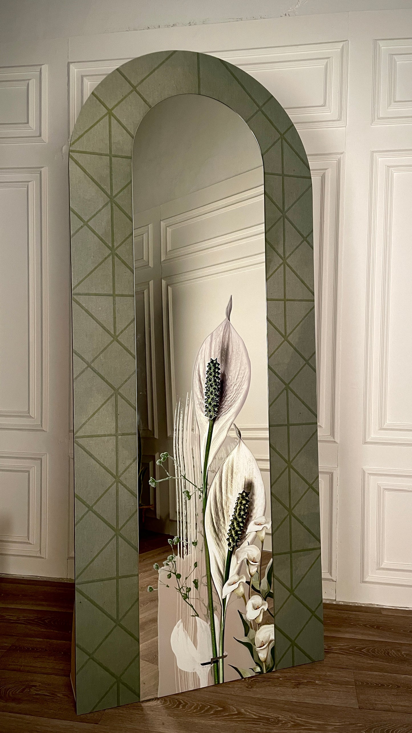 Sage green floral mirror - Mirror with Canvas