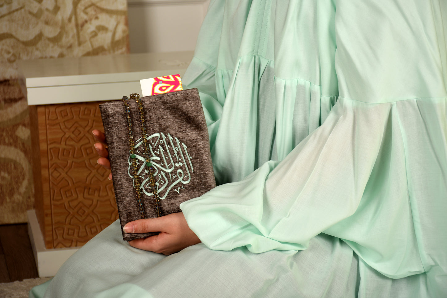 Al-Jenan Classic collection -  Luxury Prayer Set -  (Grey & Green mint) wc set