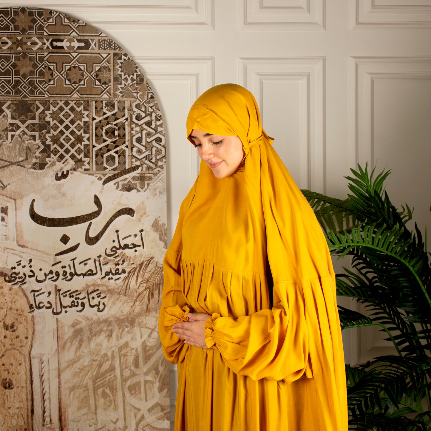 Al-Jenan Prayer Set Arch Design  Woman (D. Gray+Gold)